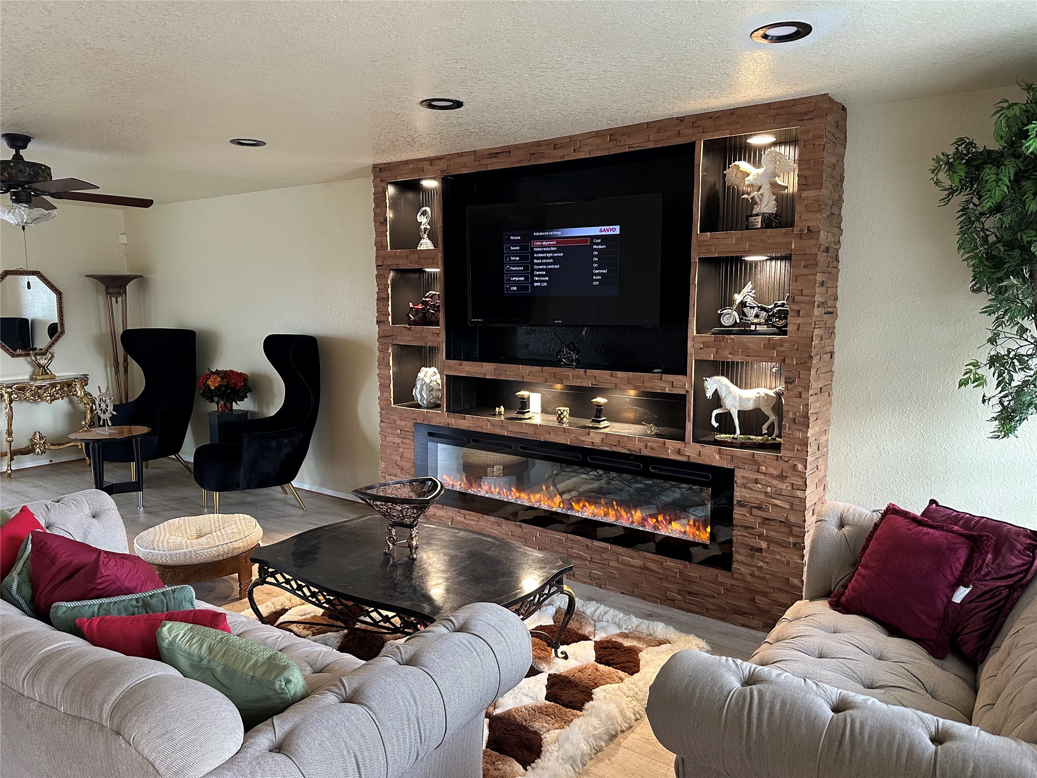 16107 Sheldon Ridge Way Houston, TX 77044 - Photo 5 of 27 a living room with furniture and a flat screen tv