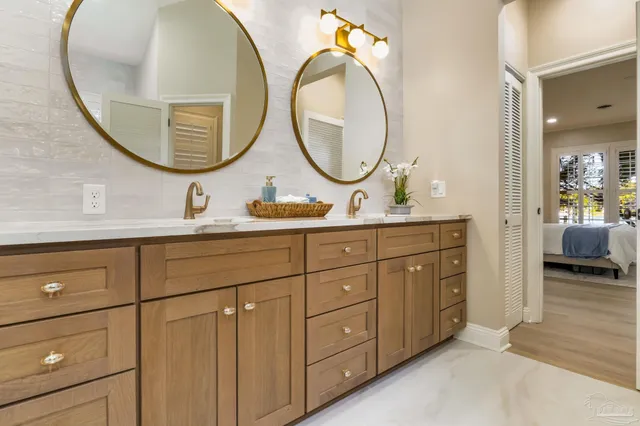 $1,699,000 | 22 Lakeside Drive, Pensacola, FL 32507