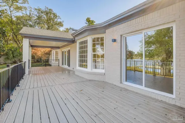 $1,699,000 | 22 Lakeside Drive, Pensacola, FL 32507