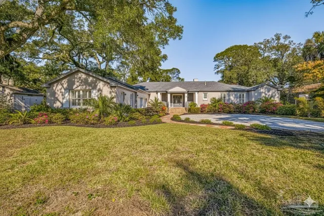 $1,699,000 | 22 Lakeside Drive, Pensacola, FL 32507