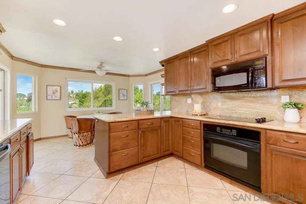 17743 Valle Verde Road Poway, CA 92064 - Photo 11 of 62 Gallery Image 11