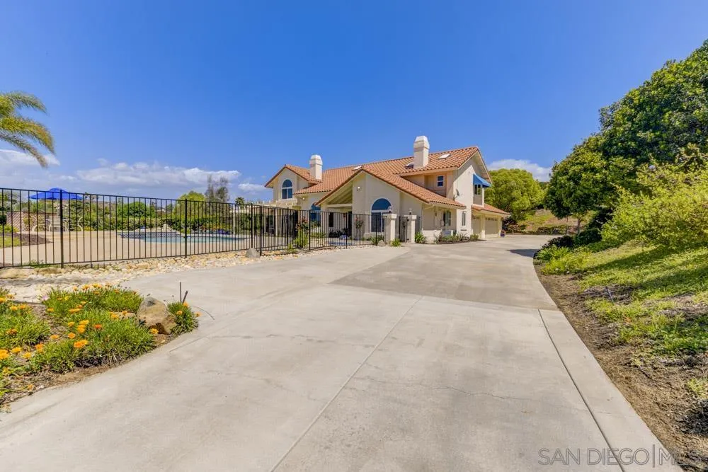 17743 Valle Verde Road Poway, CA 92064 - Photo 3 of 62 Gallery Image 3