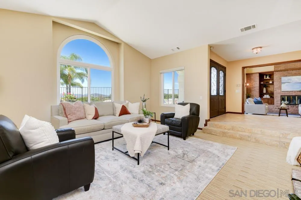 17743 Valle Verde Road Poway, CA 92064 - Photo 5 of 62 Gallery Image 5