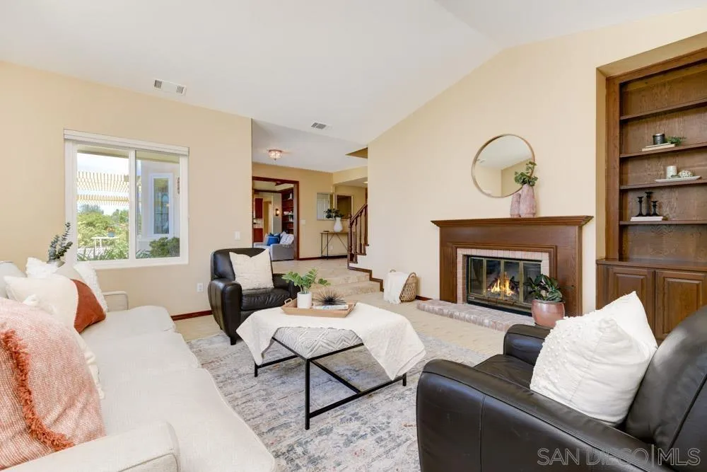 17743 Valle Verde Road Poway, CA 92064 - Photo 6 of 62 Gallery Image 6