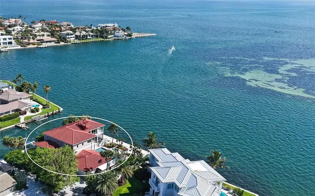$5,225,000 | 585 Gunwale Lane, Longboat Key, FL 34228