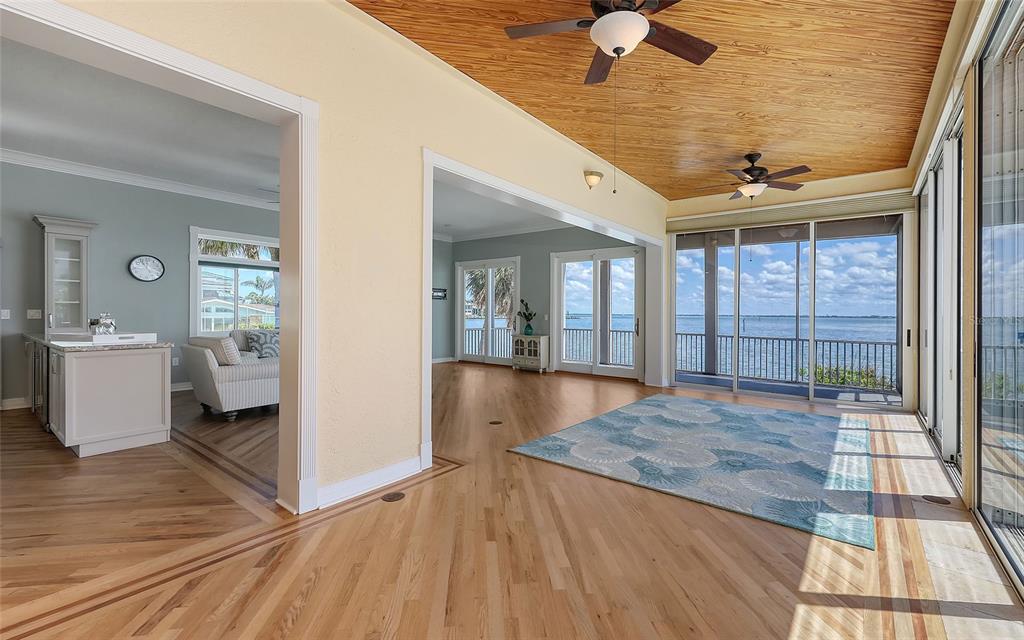 585 Gunwale Lane Longboat Key, FL 34228 - Photo 37 of 73