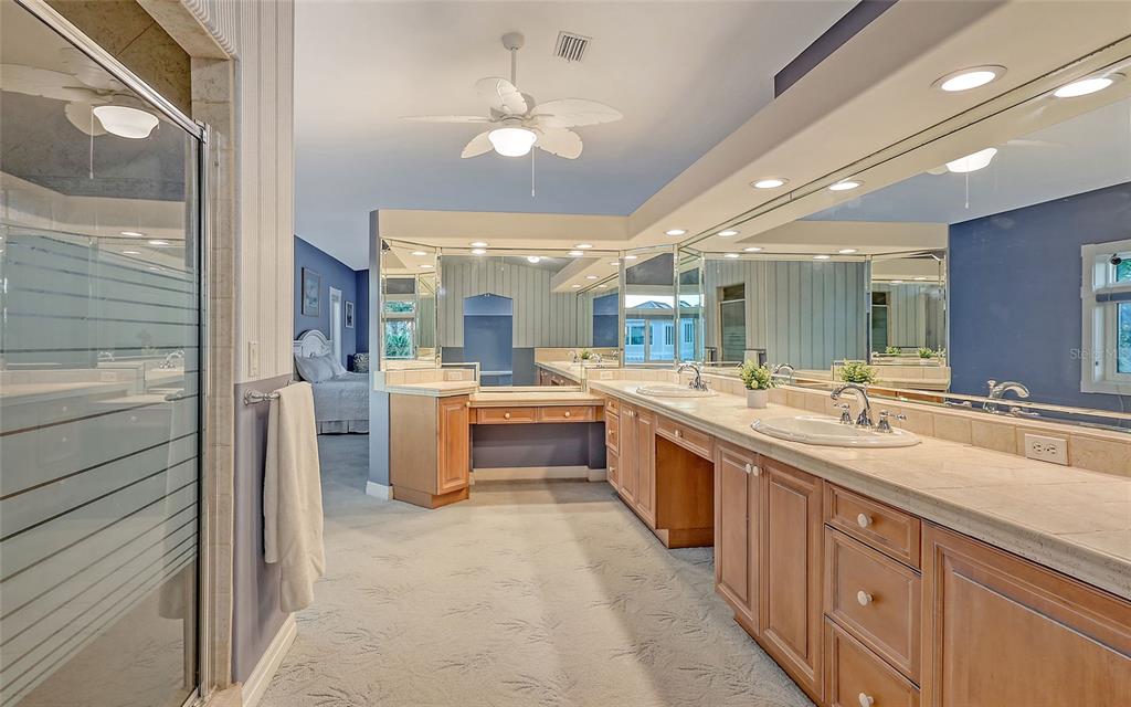 585 Gunwale Lane Longboat Key, FL 34228 - Photo 58 of 73