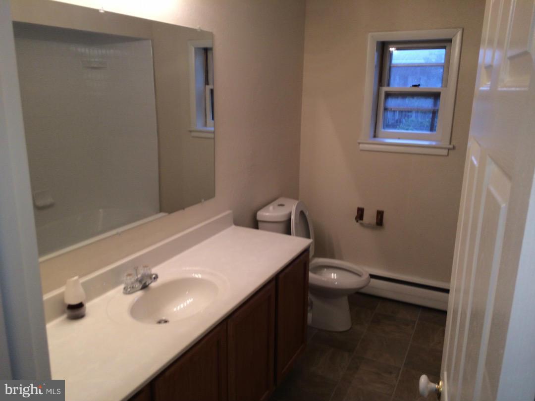 2213 Maple Road Baltimore, MD 21219 - Photo 3 of 24 Main Level Bathroom