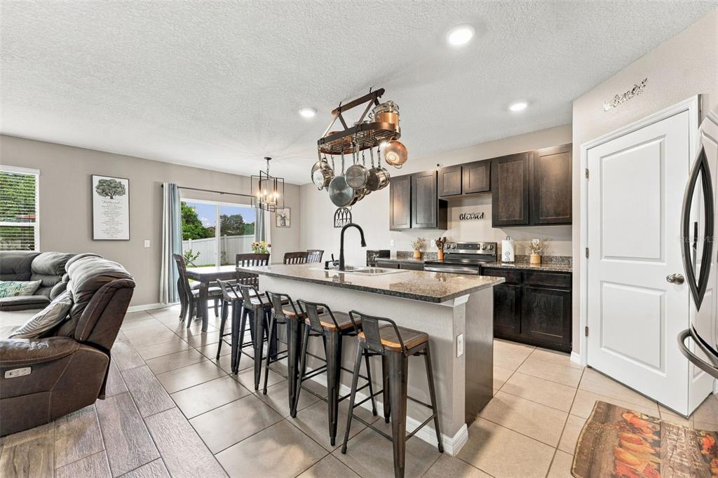 506 Diamond Ridge Road Seffner, FL 33584 - Photo 3 of 21 Gallery Image 3