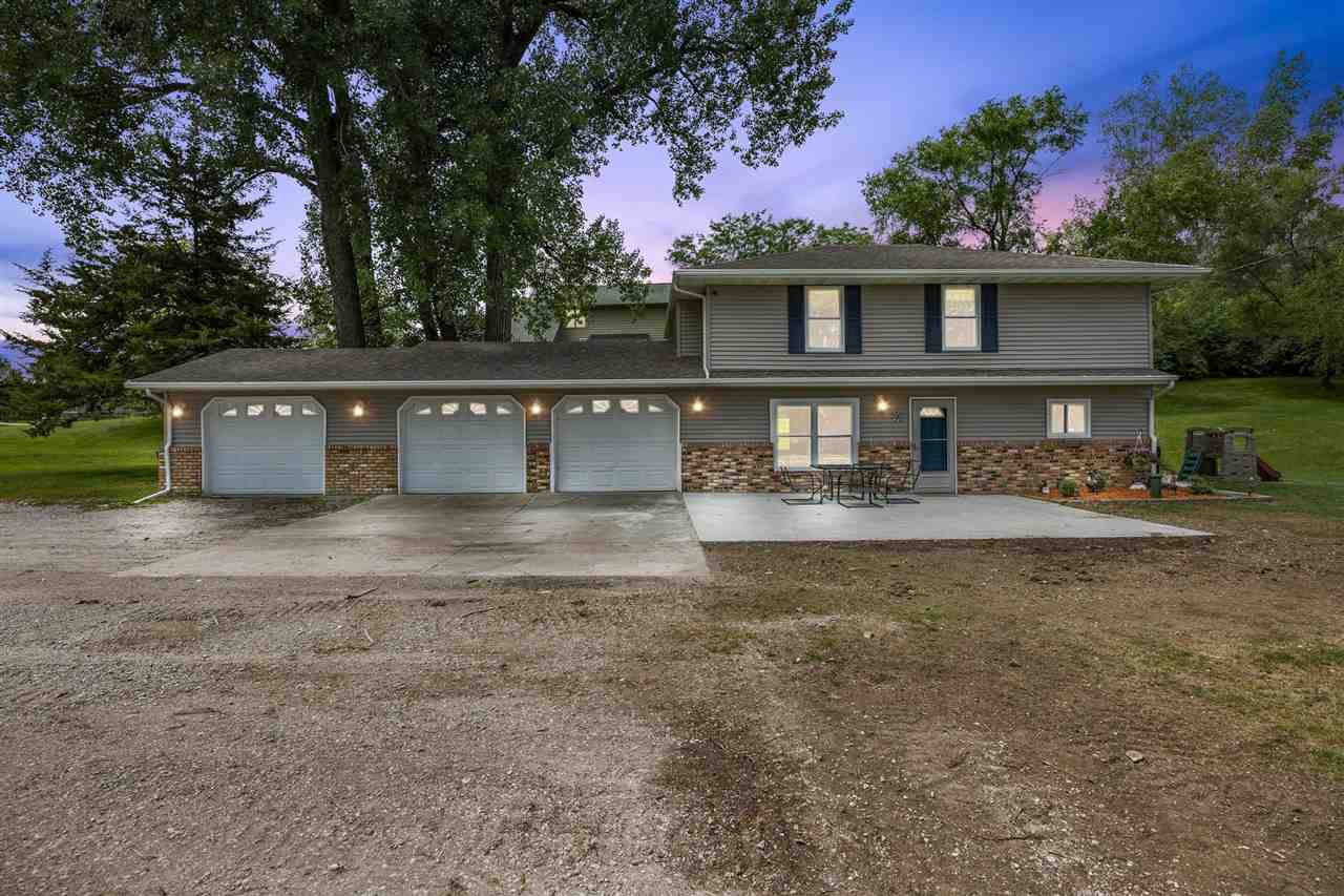 110 West Cemetery Road Fairfax, IA 52228 - Photo 1 of 23 Gallery Image 1