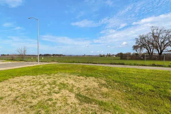 $364,000 | 365 J Street, Biggs, CA 95917