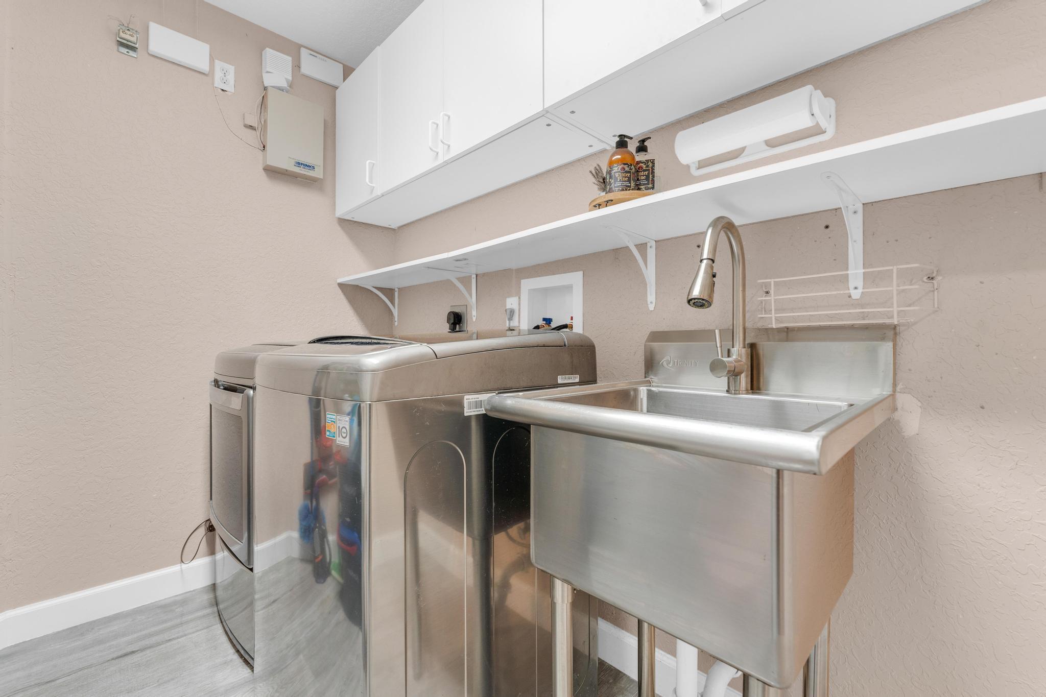 12370 St Simon Drive Boca Raton, FL 33428 - Photo 38 of 49 Laundry Room