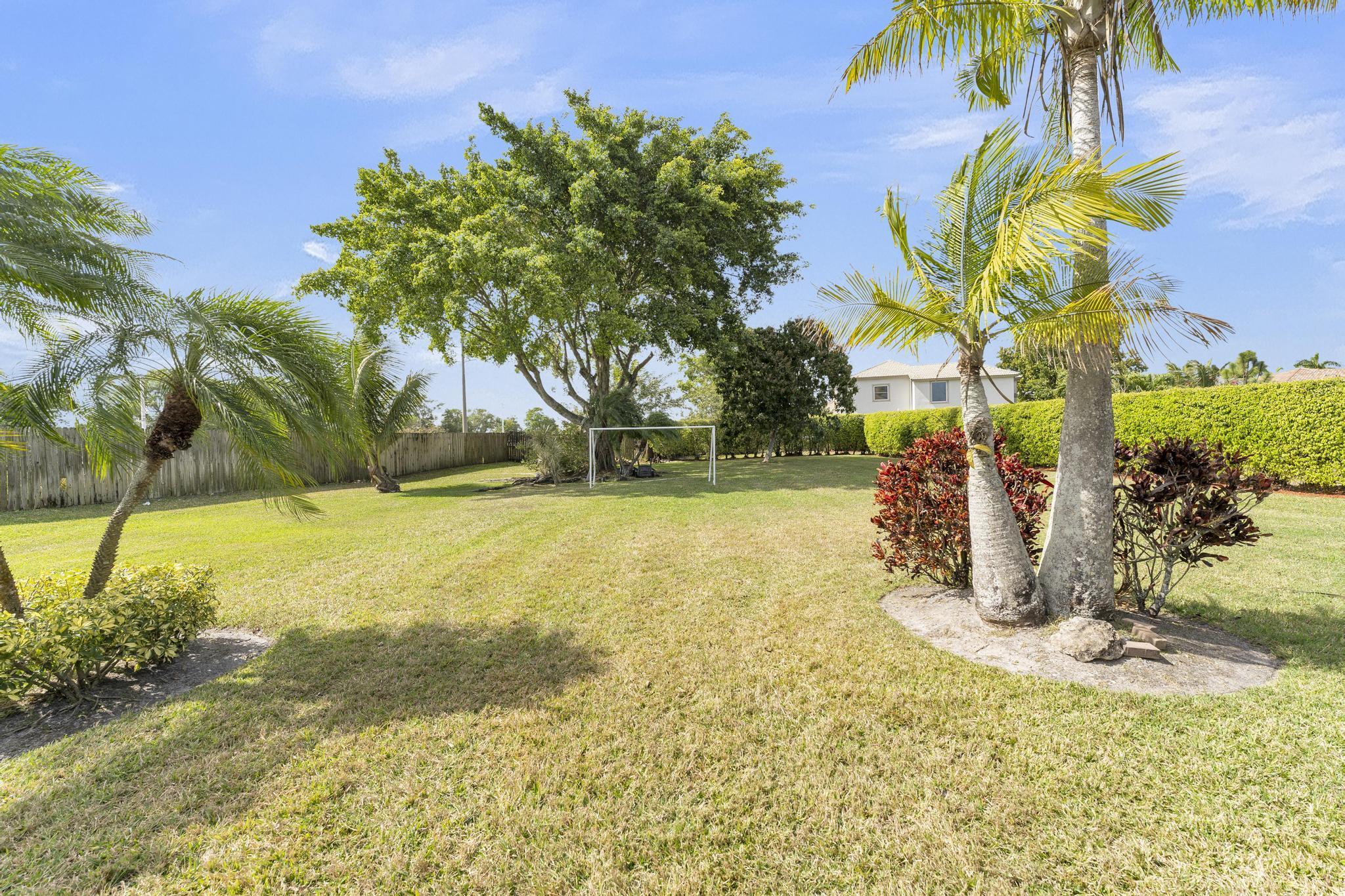 12370 St Simon Drive Boca Raton, FL 33428 - Photo 44 of 49 Backyard