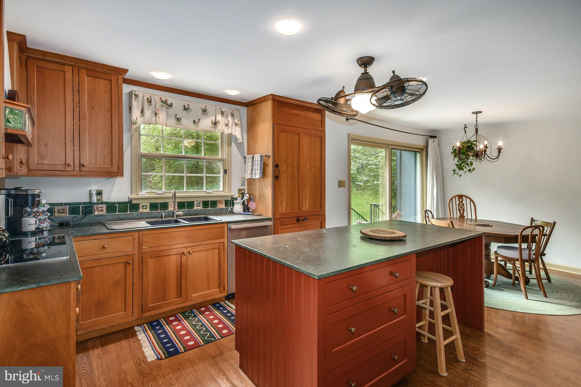 2536 Riverbend Road Allentown, PA 18103 - Photo 16 of 48 Gallery Image 16