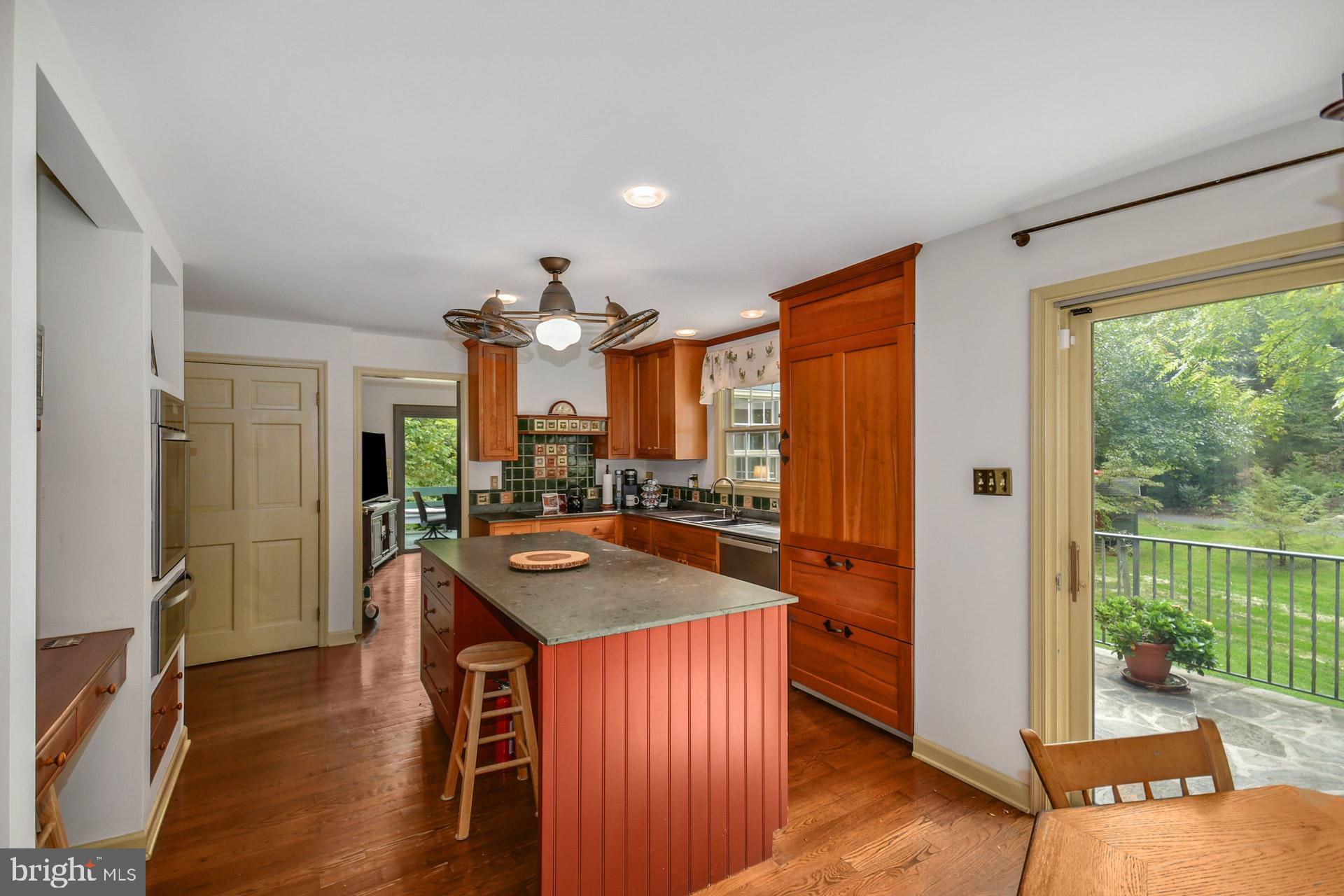 2536 Riverbend Road Allentown, PA 18103 - Photo 17 of 48 Gallery Image 17