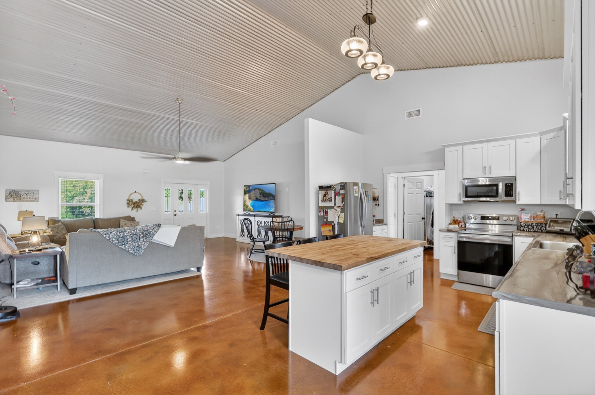 142 Mt Vernon Road Bethpage, TN 37022 - Photo 17 of 44