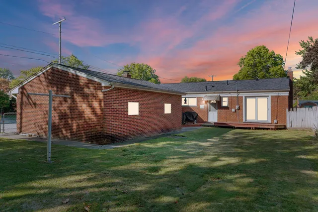 $274,900 | 27506 Lorraine Avenue, Warren, MI 48093