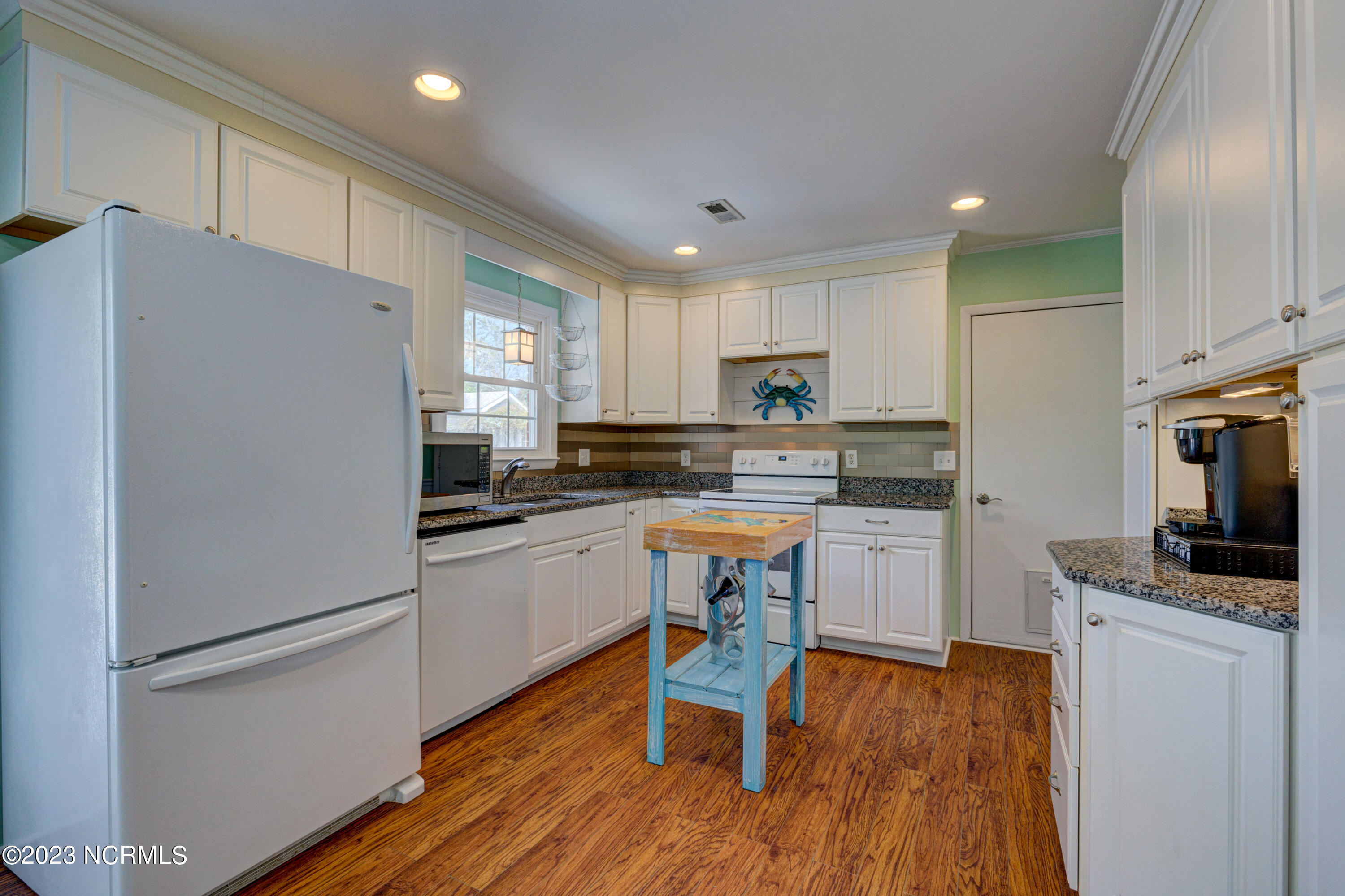 406 Redwood Road Wilmington, NC 28412 - Photo 24 of 38 406RedwoodEdit-24