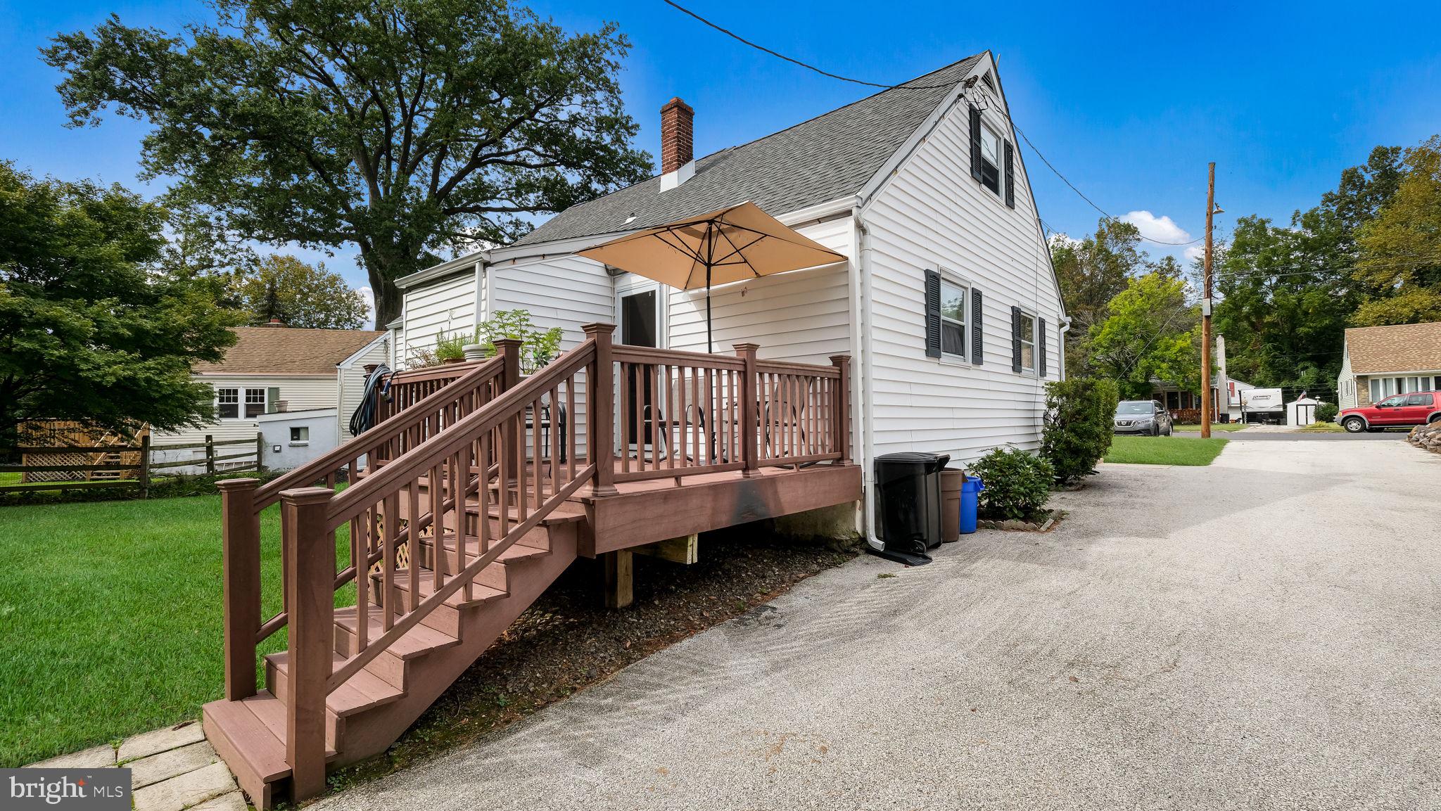 1012 Brook Avenue Secane, PA 19018 - Photo 28 of 28 a view of a house with wooden fence