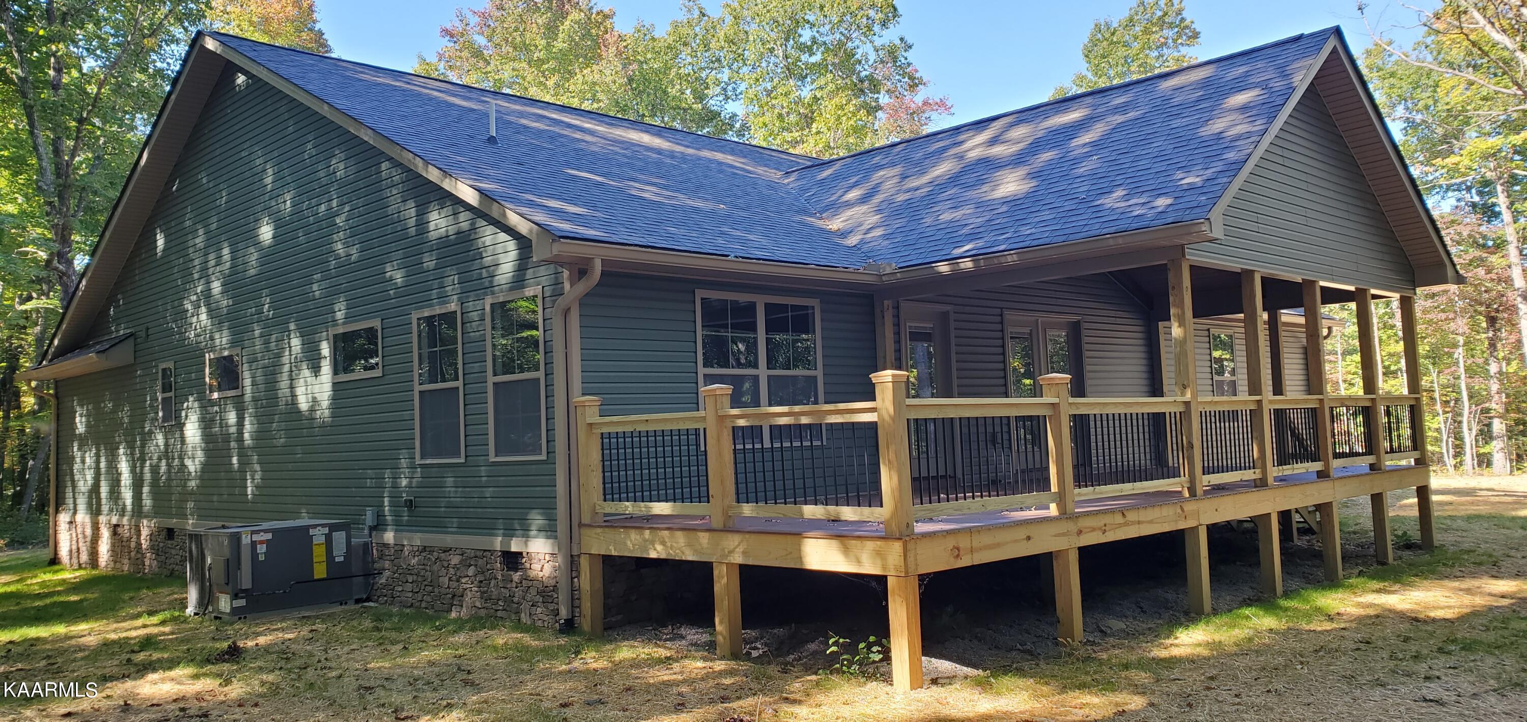 580 Cliff Park Road Monterey, TN 38574 - Photo 2 of 6 20221004_100113