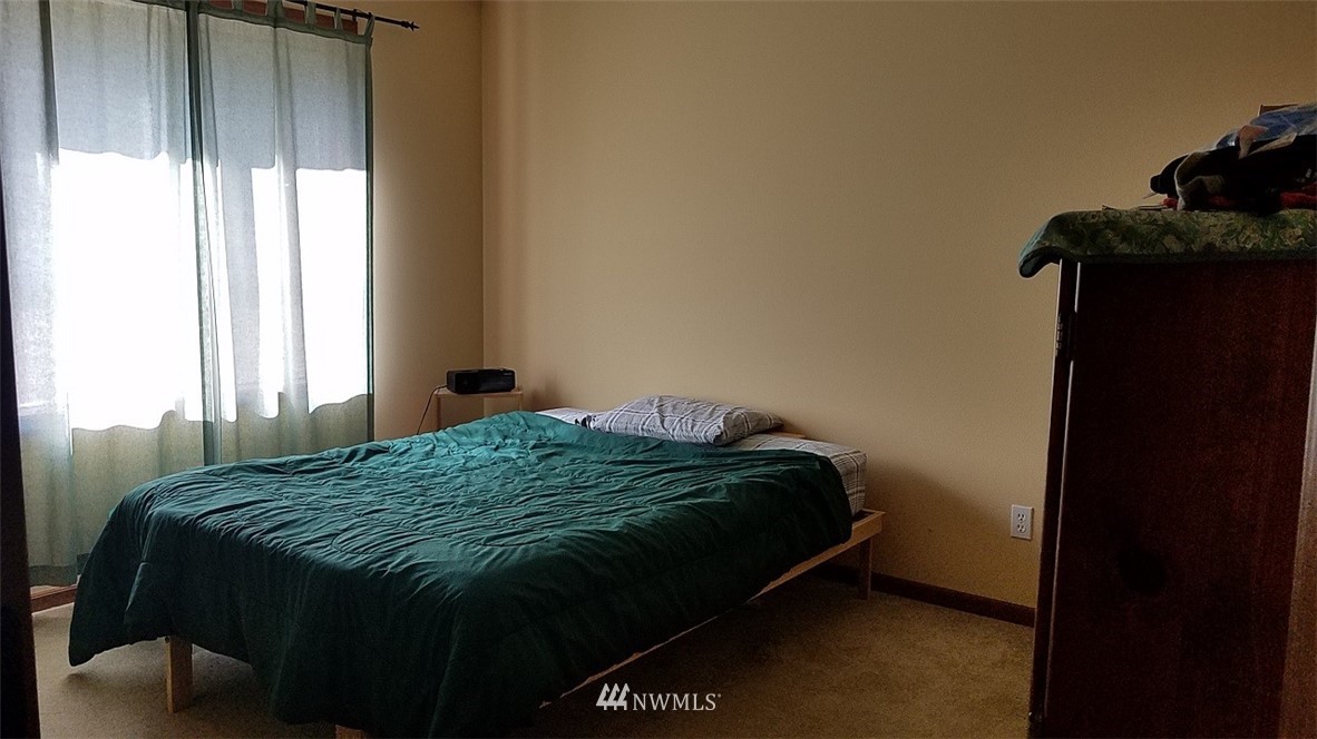 37511 Allen Road South Roy, WA 98580 - Photo 8 of 11