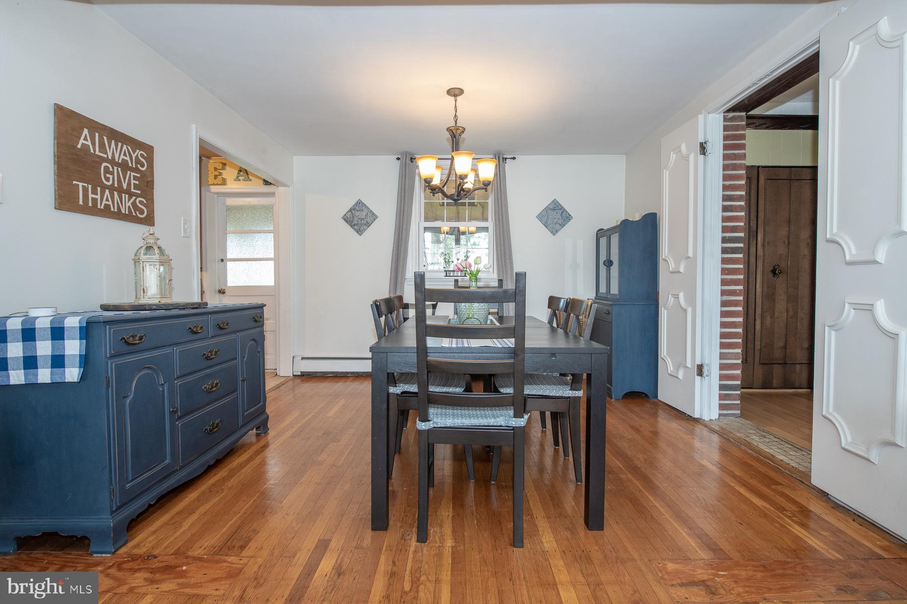 24 Holbrook Road Havertown, PA 19083 - Photo 9 of 40 Sunny dining room