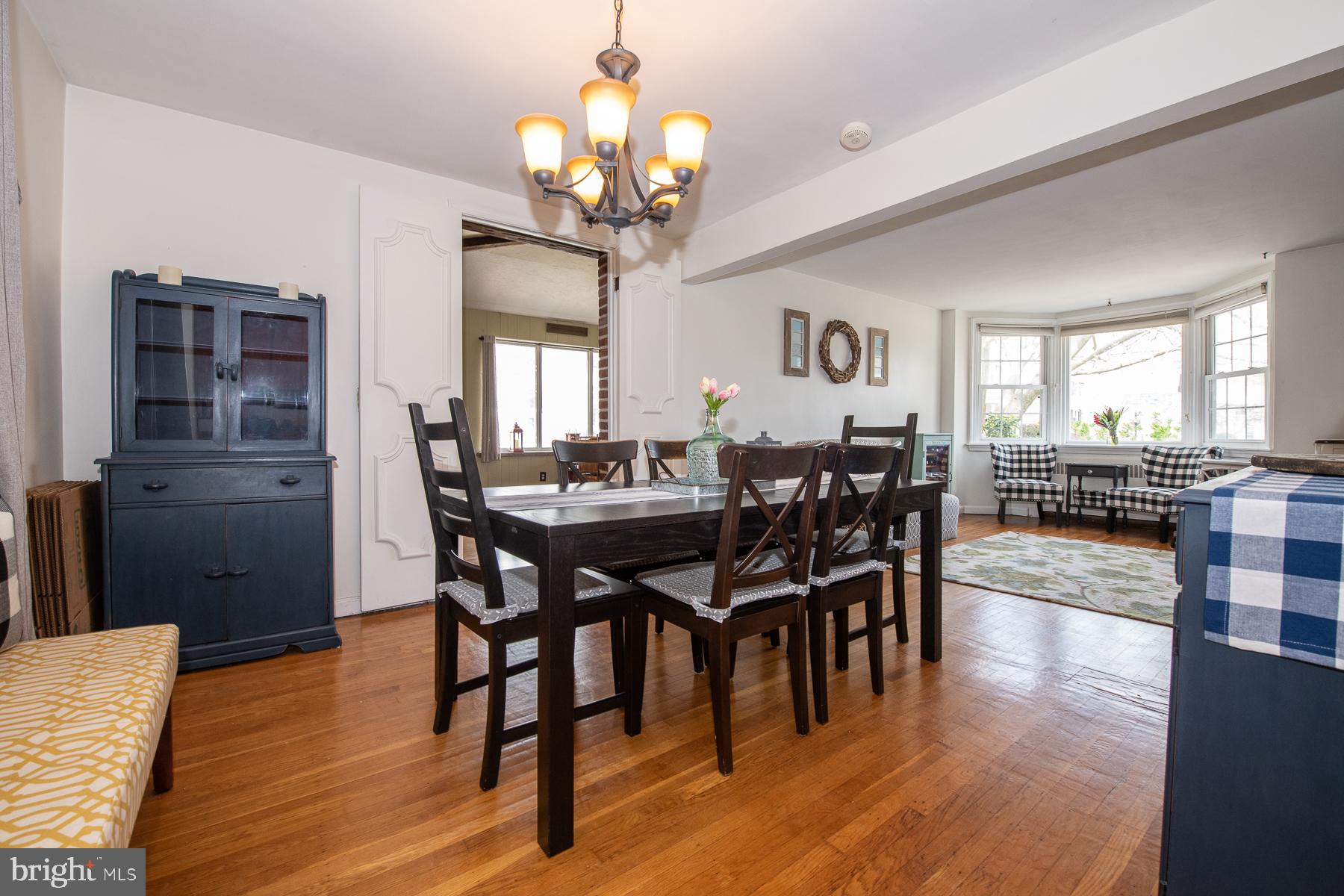 24 Holbrook Road Havertown, PA 19083 - Photo 10 of 40 Gleaming hardwood floors