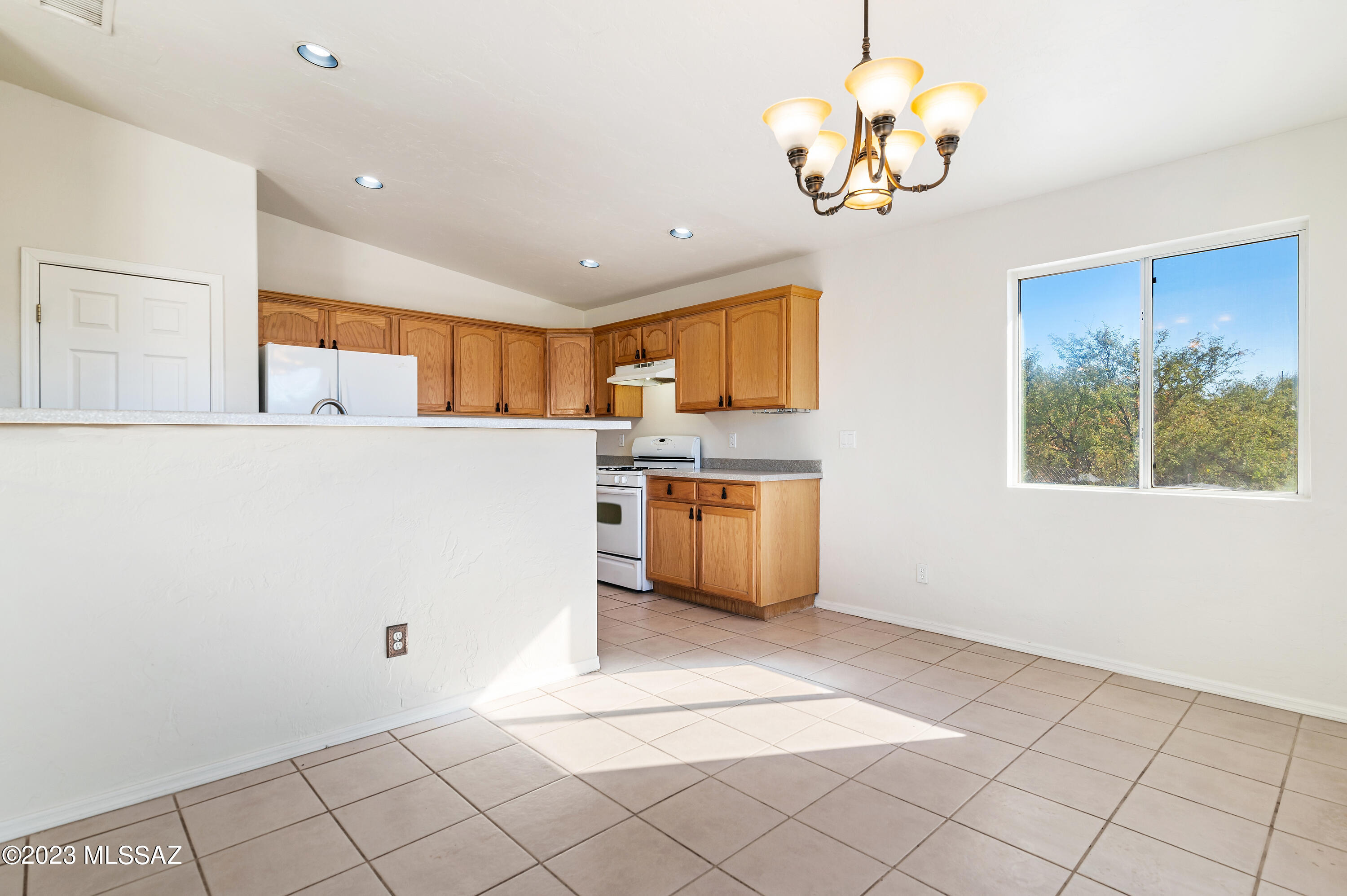 1624 Canta Court Rio Rico, AZ 85648 - Photo 11 of 41