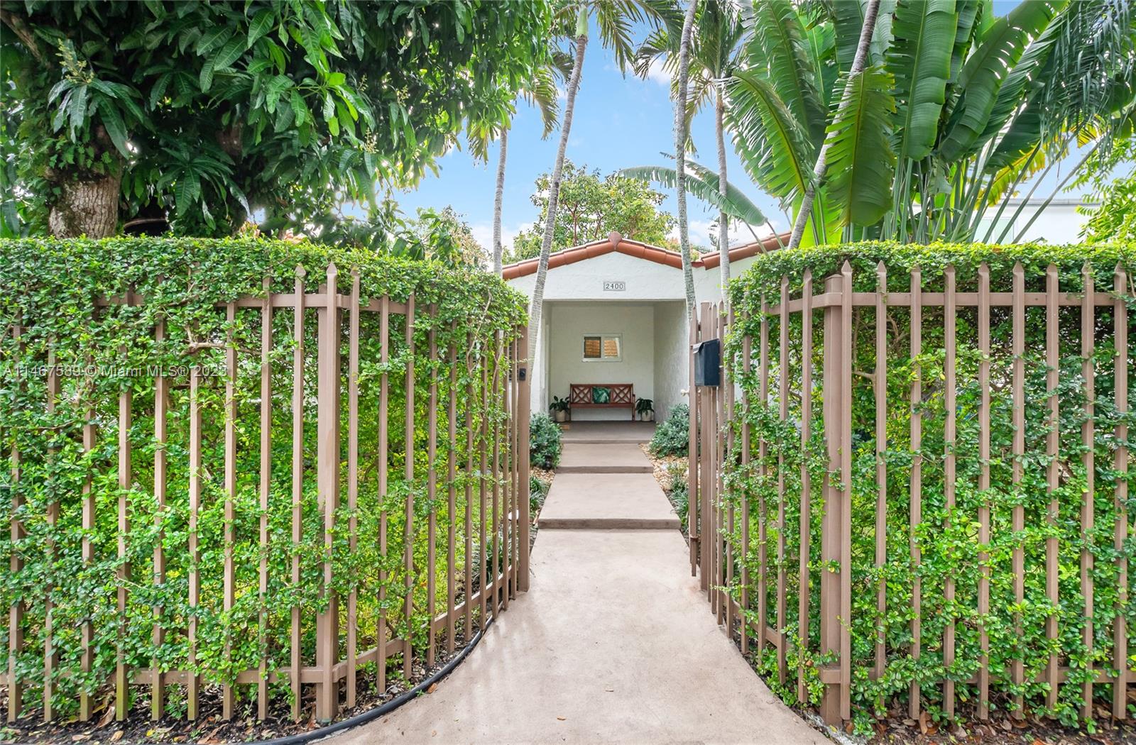 2400 Trapp Avenue Miami, FL 33133 - Photo 2 of 47 a view of a garden with plants