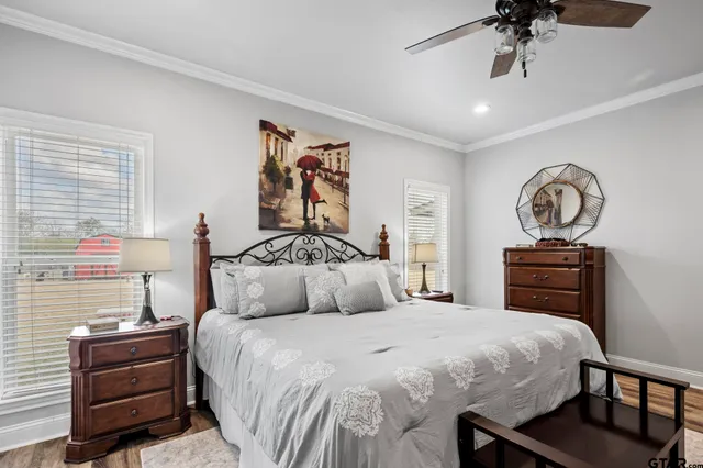 $294,000 | 200 North Bois D Arc Street, Van, TX 75790