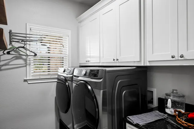 $294,000 | 200 North Bois D Arc Street, Van, TX 75790