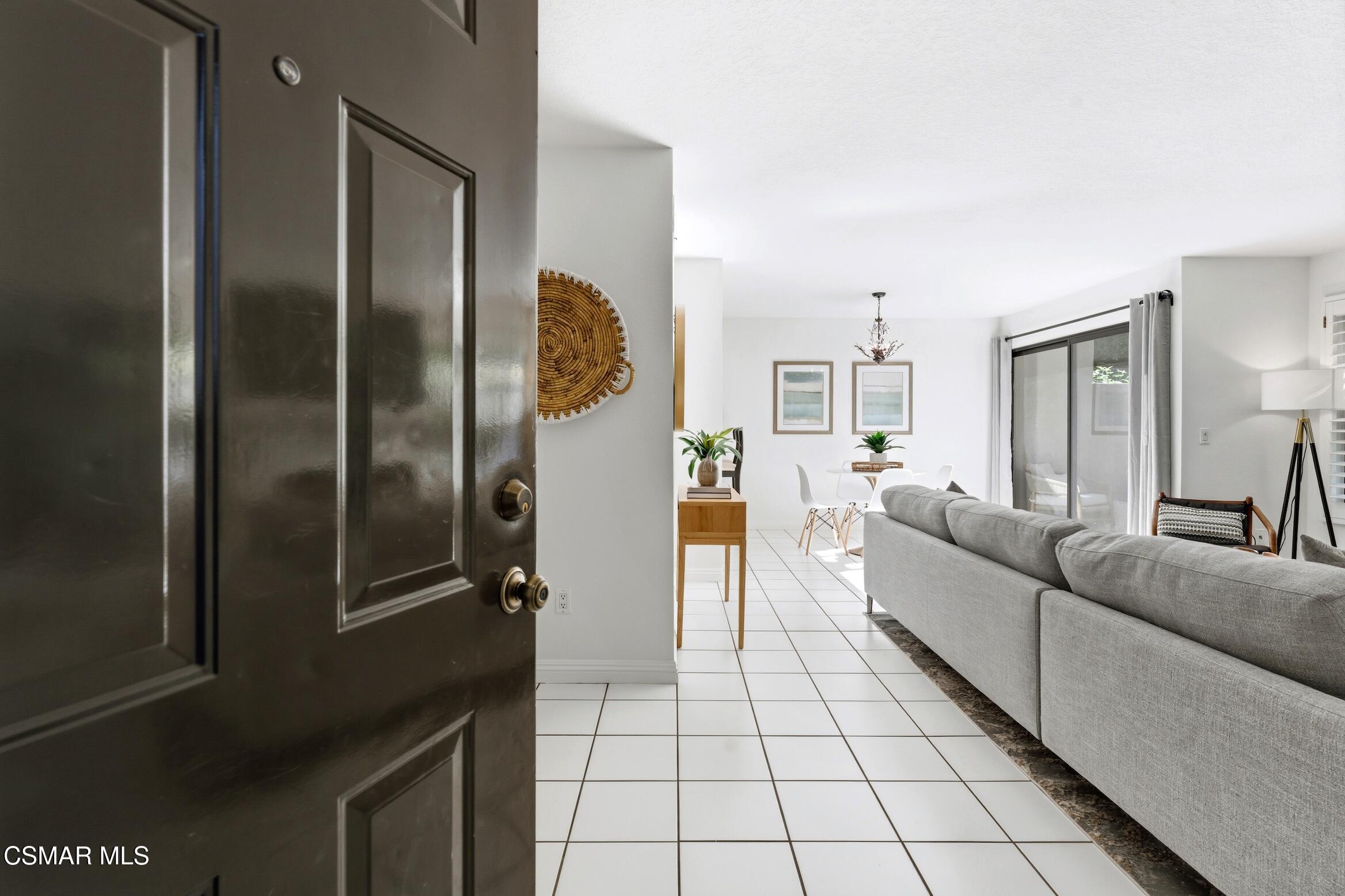 4265 Las Virgenes Road, Unit 4 Calabasas, CA 91302 - Photo 4 of 26 4265 Las Virgenes Rd #4_1