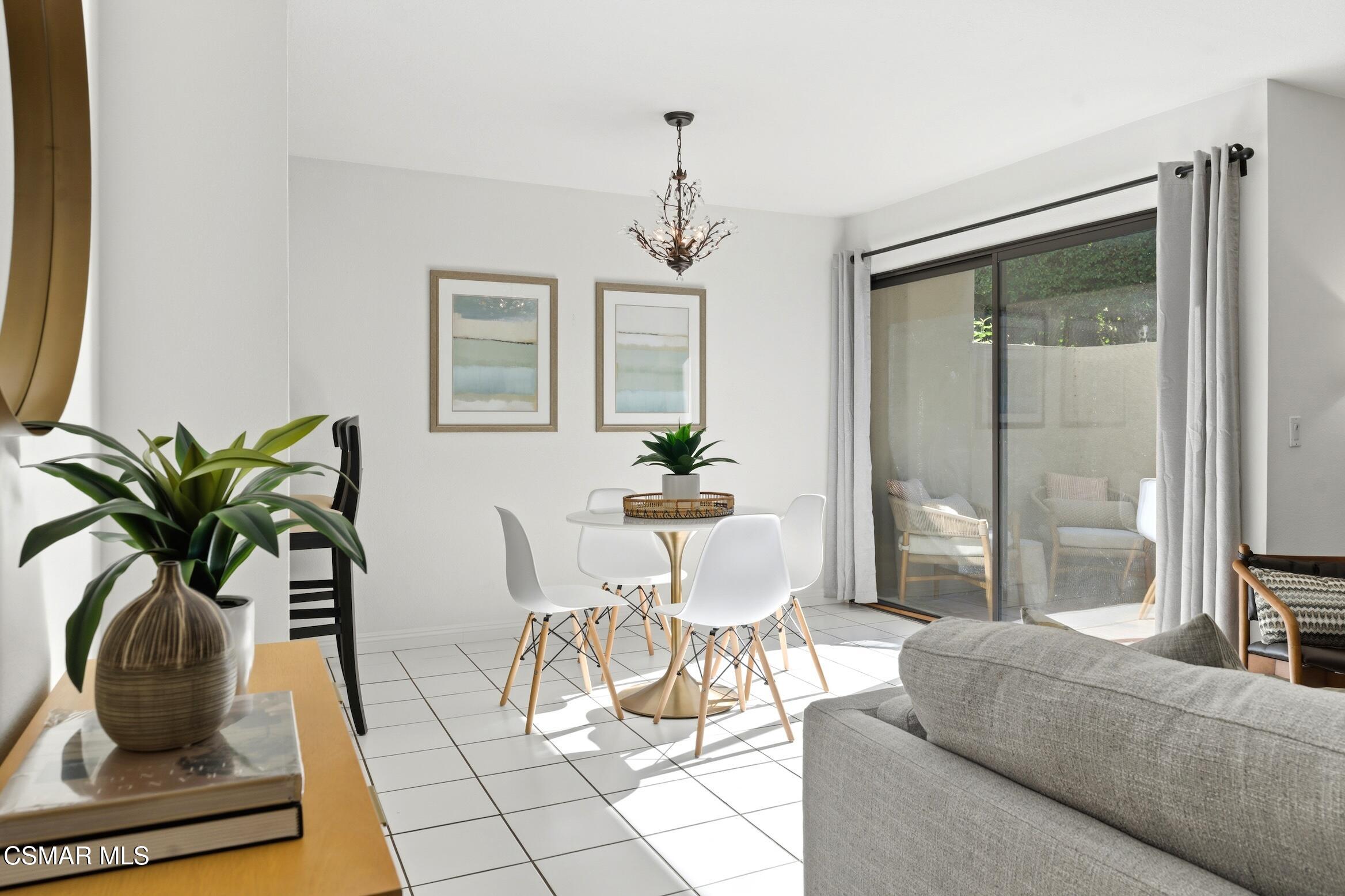 4265 Las Virgenes Road, Unit 4 Calabasas, CA 91302 - Photo 8 of 26 4265 Las Virgenes Rd #4_7