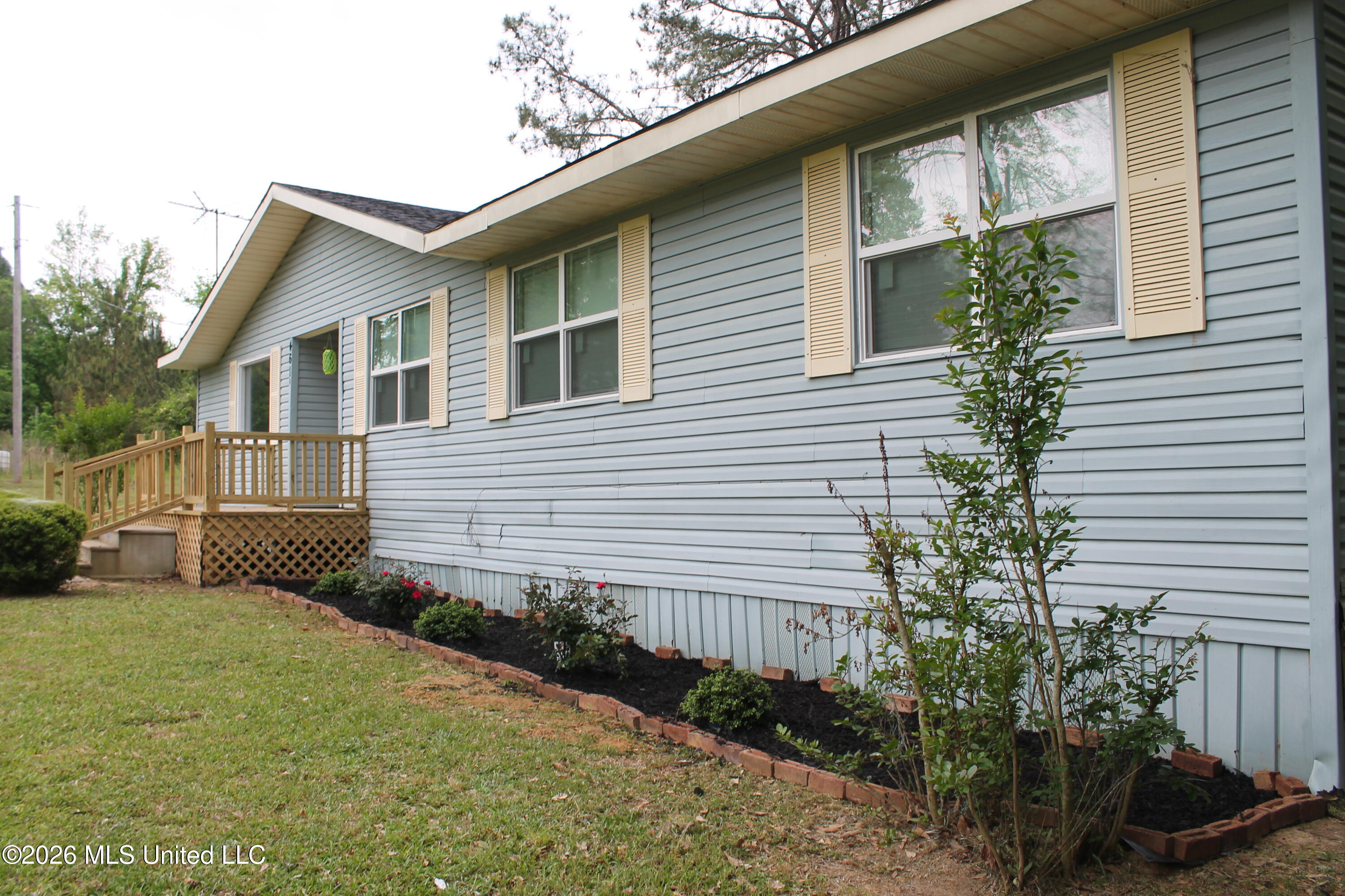 461 B Roberts Road Canton, MS 39046 - Photo 3 of 23 IMG_0022