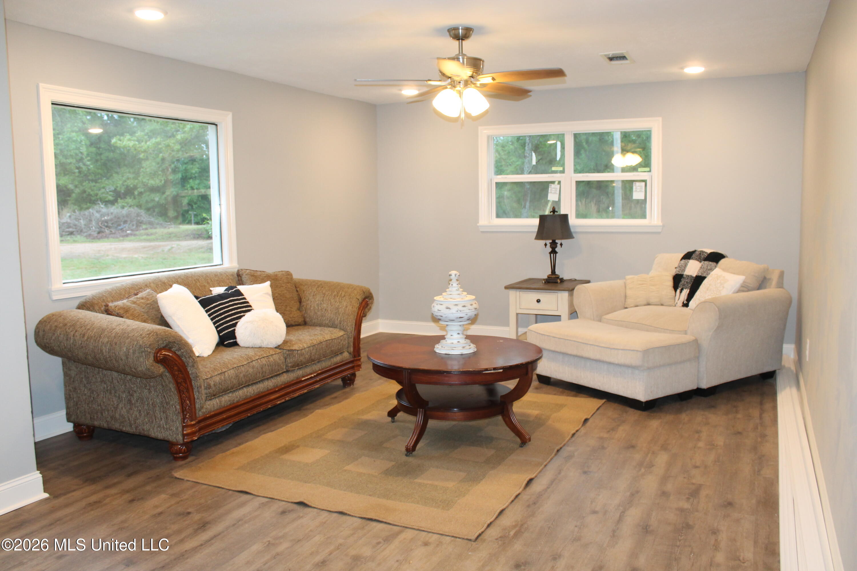 461 B Roberts Road Canton, MS 39046 - Photo 5 of 23 IMG_0098