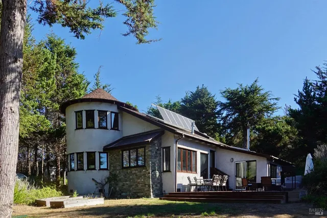$970,000 | Undisclosed Address, Mendocino, CA 95460
