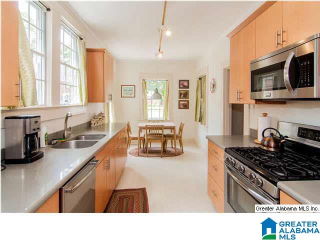 837 Oxmoor Road Birmingham, AL 35209 - Photo 13 of 31