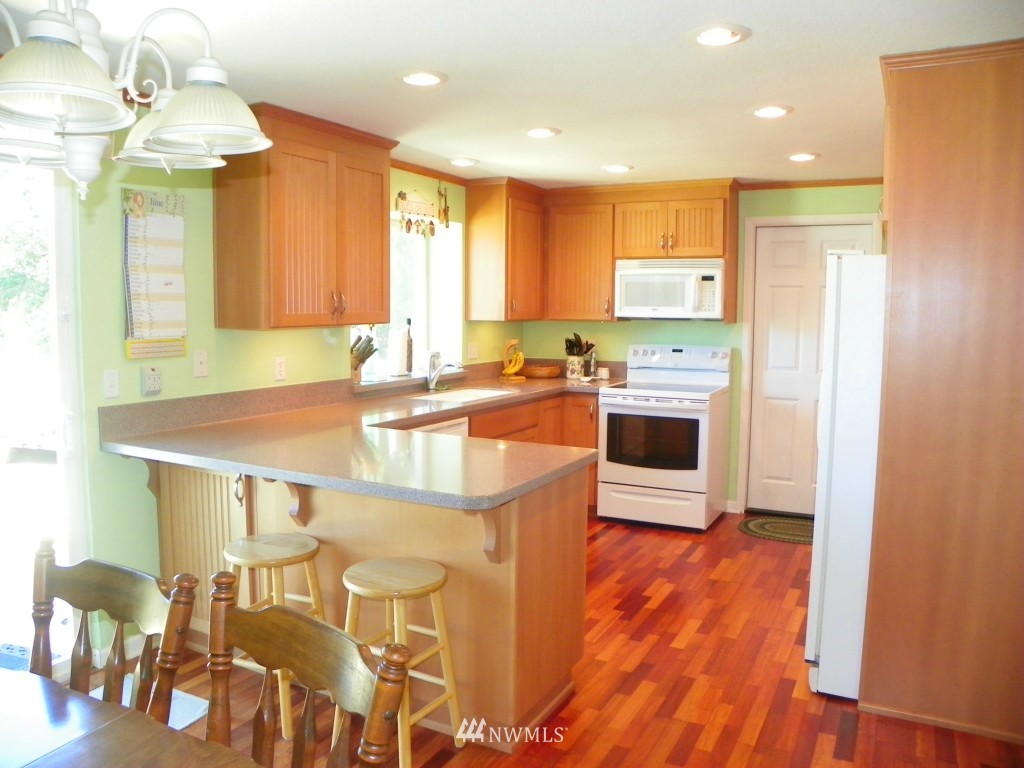 413 169th Street Southeast Bothell, WA 98012 - Photo 2 of 25