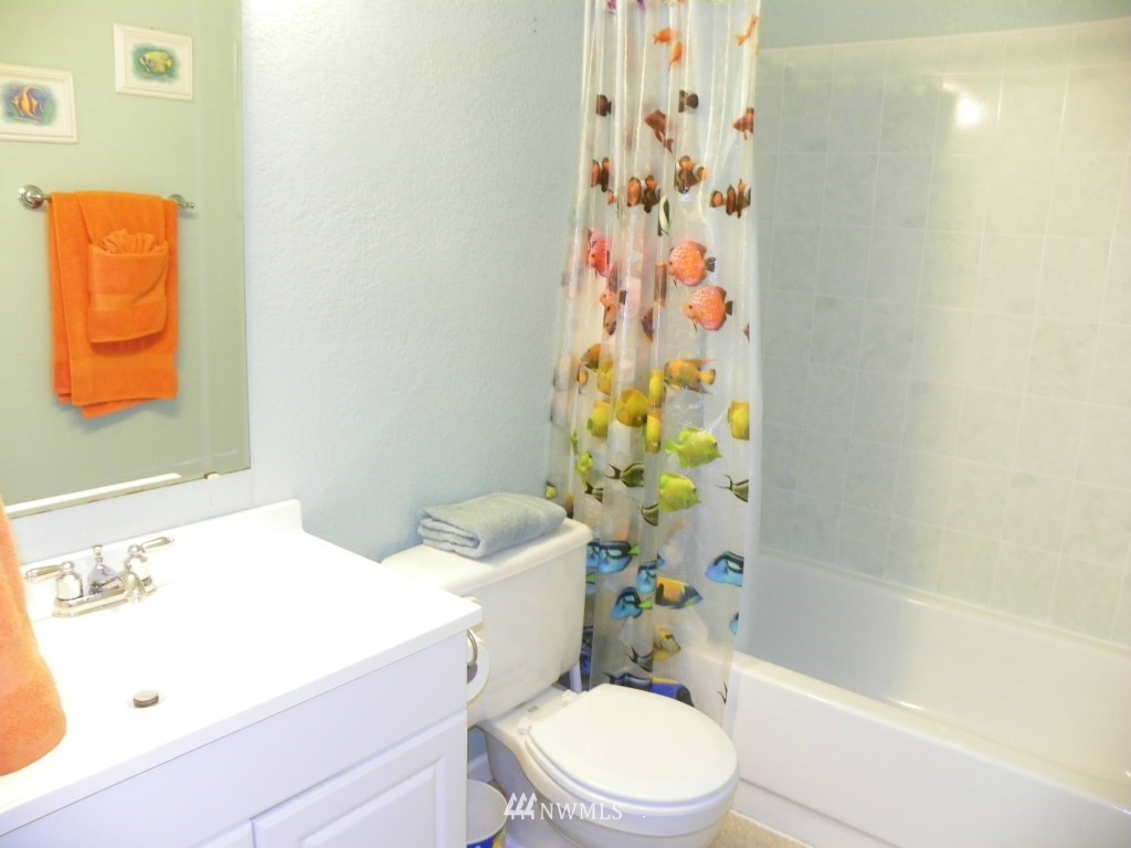 413 169th Street Southeast Bothell, WA 98012 - Photo 11 of 25