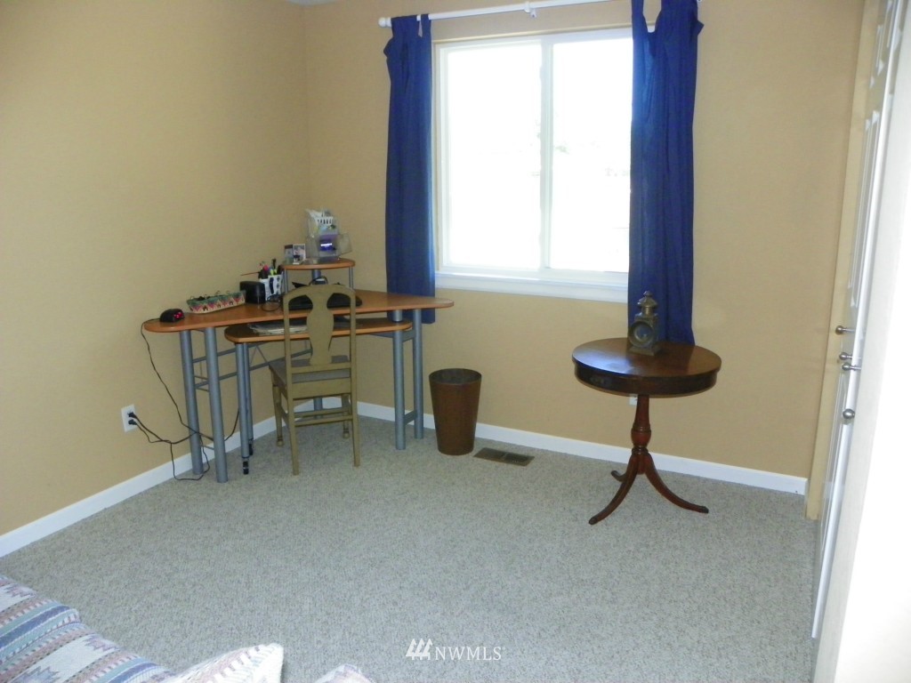 413 169th Street Southeast Bothell, WA 98012 - Photo 9 of 25