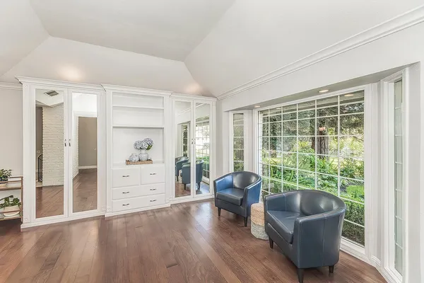 $784,900 | 598 East Serena Avenue, Fresno, CA 93720