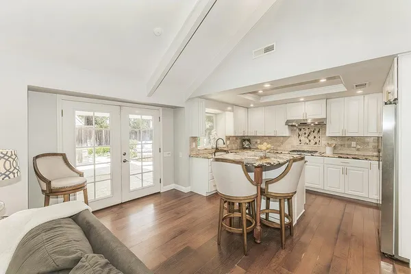 $784,900 | 598 East Serena Avenue, Fresno, CA 93720