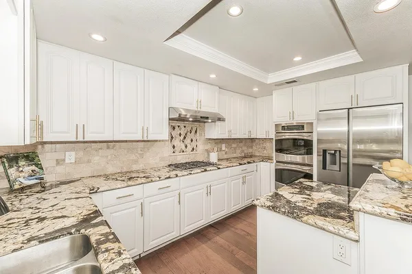 $784,900 | 598 East Serena Avenue, Fresno, CA 93720