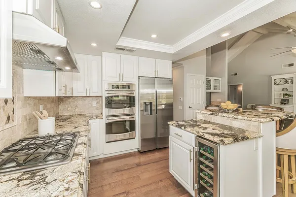 $784,900 | 598 East Serena Avenue, Fresno, CA 93720