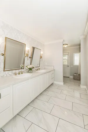 $784,900 | 598 East Serena Avenue, Fresno, CA 93720