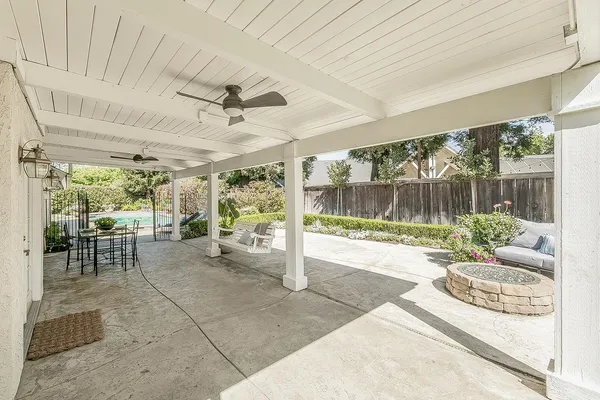 $784,900 | 598 East Serena Avenue, Fresno, CA 93720