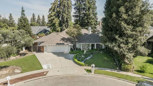$784,900 | 598 East Serena Avenue, Fresno, CA 93720