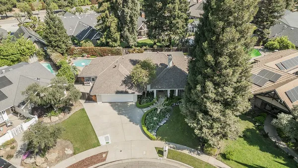 $784,900 | 598 East Serena Avenue, Fresno, CA 93720