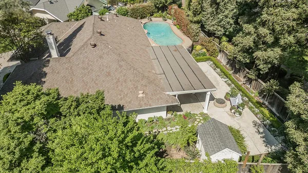 $784,900 | 598 East Serena Avenue, Fresno, CA 93720