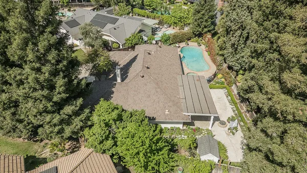 $784,900 | 598 East Serena Avenue, Fresno, CA 93720